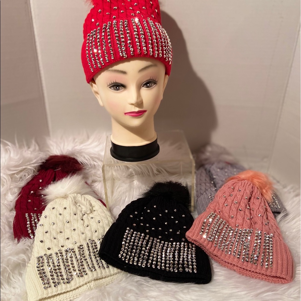 100% Rhinestone caps